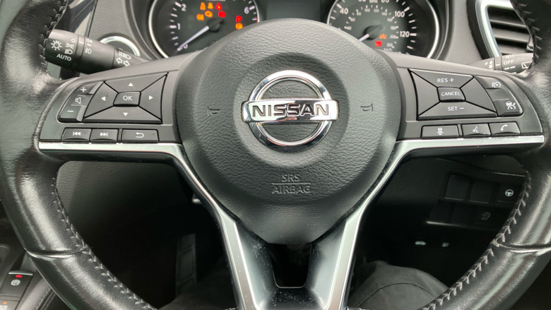 Nissan Qashqai 1.3 DiG-T Tekna 5dr Petrol Hatchback